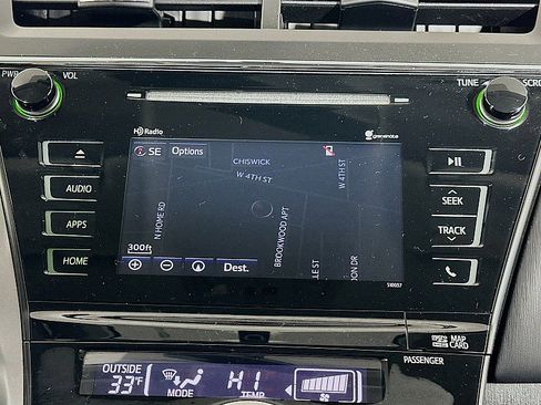 Used 2015 Toyota Prius V Four image 15