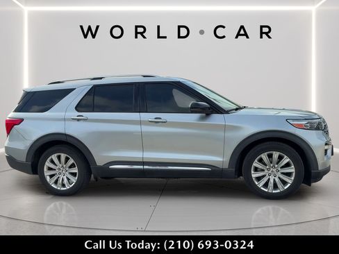 Used 2020 Ford Explorer Limited RWD image 2