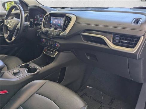 Used 2024 GMC Terrain SLT FWD image 21