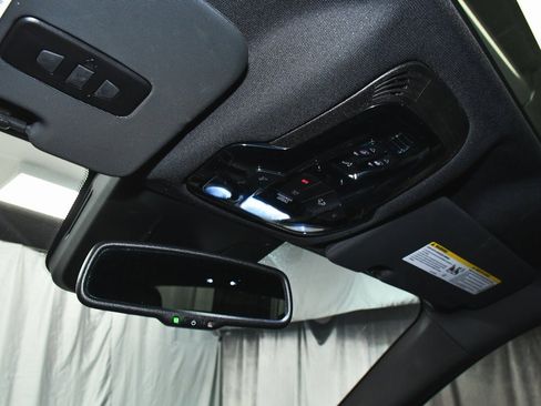 Used 2023 Alfa Romeo Stelvio Veloce image 40