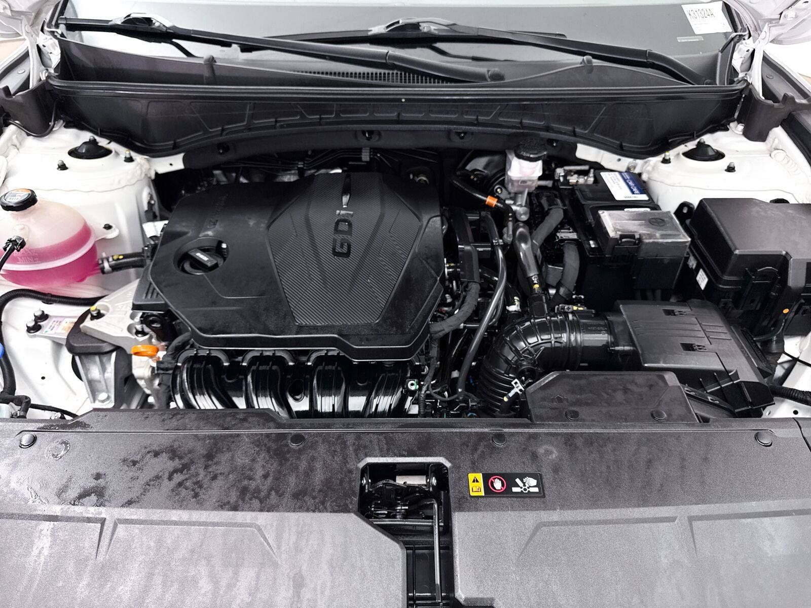 Used 2023 Hyundai Tucson Limited AWD/4WD image 10