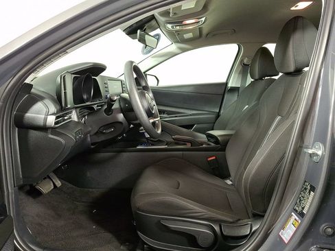 Used 2023 Hyundai Elantra SEL w/ Cargo Package FWD image 15