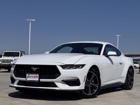 Used 2024 Ford Mustang Premium image 2