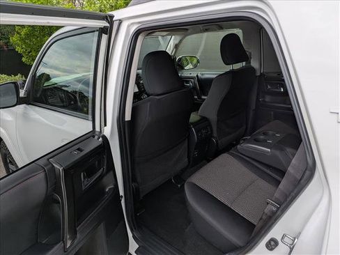 Used 2019 Toyota 4Runner TRD Off-Road AWD/4WD image 20
