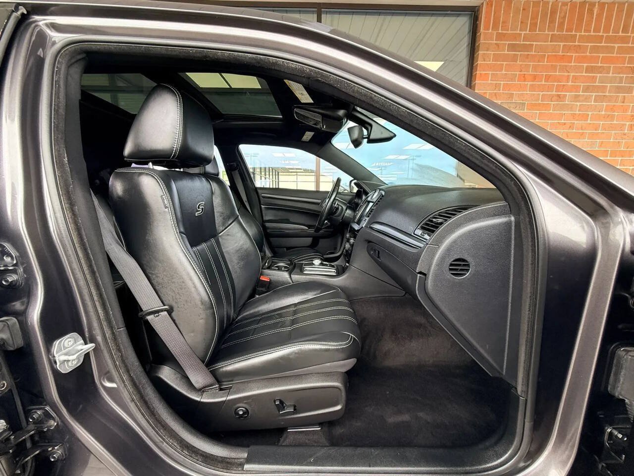 Used 2016 Chrysler 300 S AWD/4WD image 20