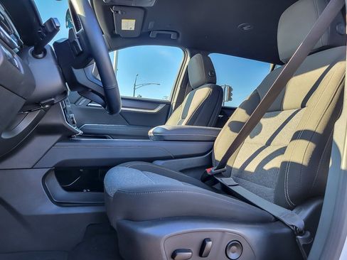 Certified 2025 GMC Acadia Elevation image 7