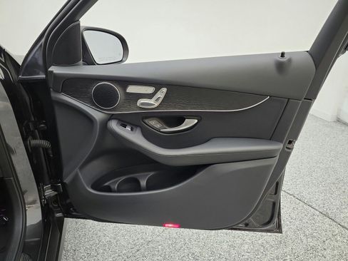 Used 2022 Mercedes-Benz GLC 300 image 18