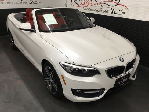 Used 2017 BMW 230i xDrive Convertible image 2