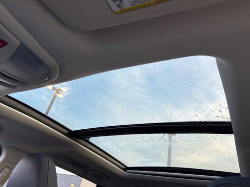 Used 2023 Subaru Ascent Limited w/ Technology Package image 25