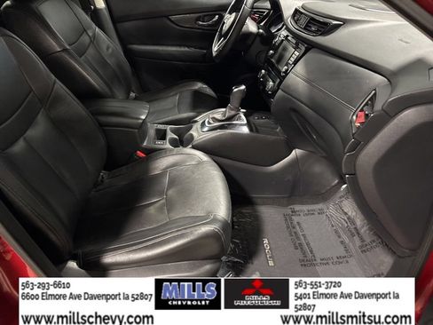Used 2019 Nissan Rogue SL w/ Premium Package AWD/4WD image 18