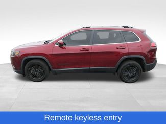 Used 2019 Jeep Cherokee Latitude w/ Popular Appearance Group FWD video 2