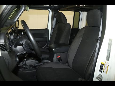 Used 2022 Jeep Wrangler Unlimited Willys image 19