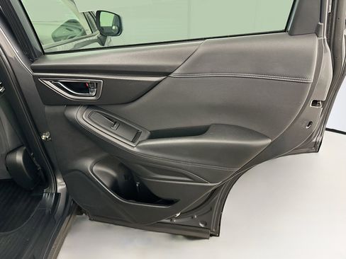 Used 2022 Subaru Forester Premium image 31