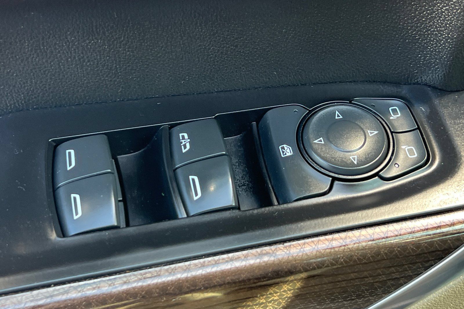 Used 2020 Chevrolet Silverado 1500 RST w/ All-Star Edition RWD image 14