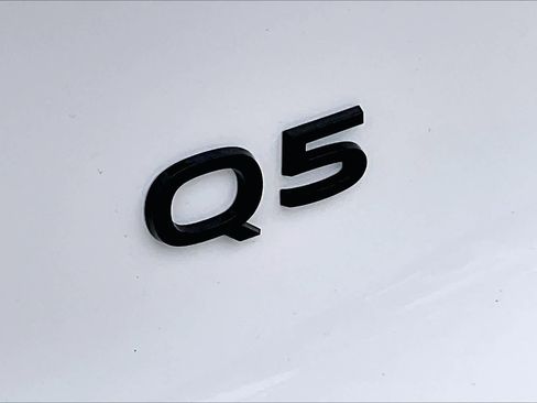 New 2025 Audi Q5 Premium Plus image 15