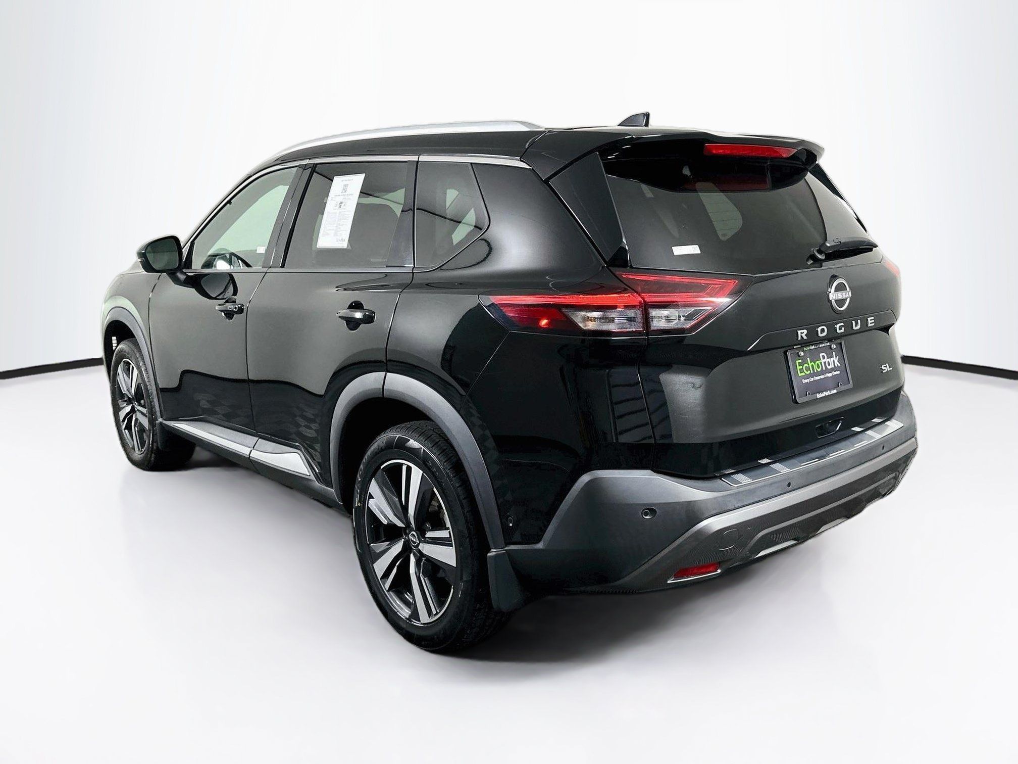 Used 2023 Nissan Rogue SL w/ SL Premium Package FWD image 5