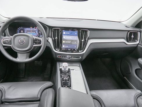 Certified 2024 Volvo V60 B5 Cross Country Ultimate image 25