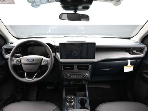 New 2026 Ford Maverick Lariat w/ Black Appearance Package AWD/4WD image 24