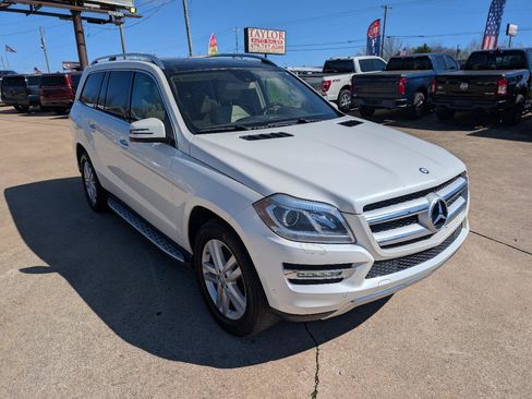 Used 2016 Mercedes-Benz GL 450 4MATIC image 3