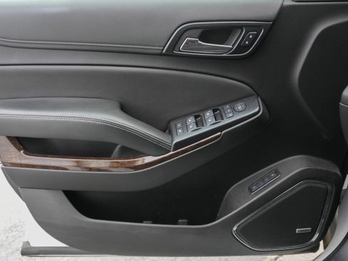 Used 2019 Chevrolet Tahoe LT image 29