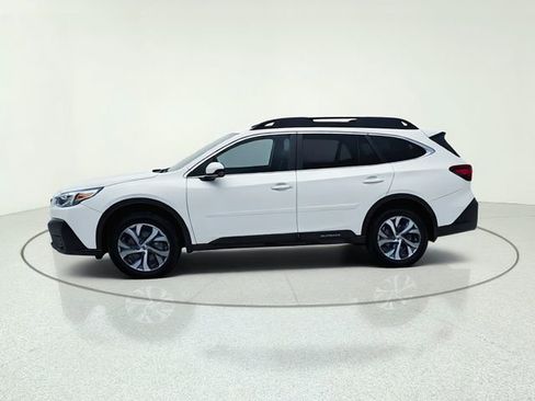 Used 2022 Subaru Outback Limited AWD/4WD image 2