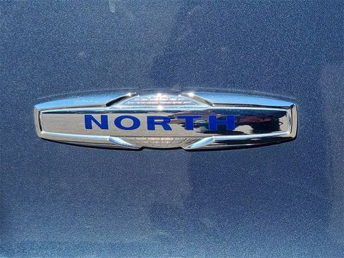 Used 2020 Jeep Cherokee Latitude w/ Quick Order Package 26F North image 11