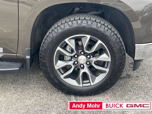 Used 2023 Chevrolet Silverado 1500 LT AWD/4WD image 21