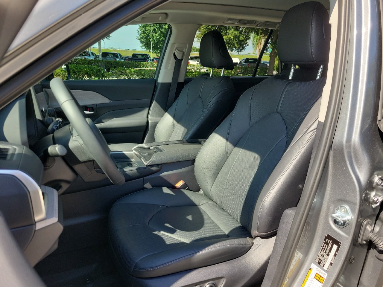 Used 2026 Toyota Grand Highlander FWD image 17