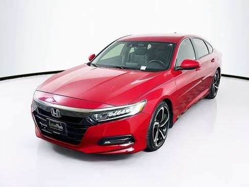 Used 2018 Honda Accord Sport image 3