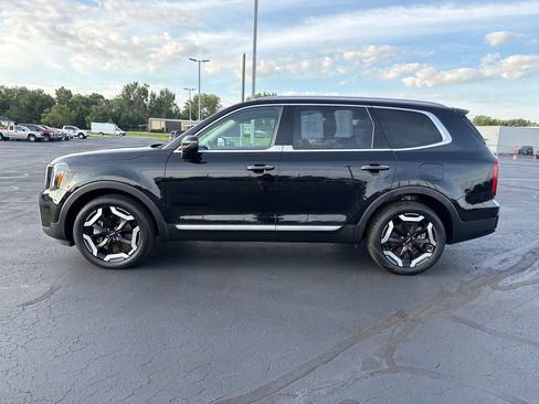 Used 2025 Kia Telluride S AWD/4WD image 6