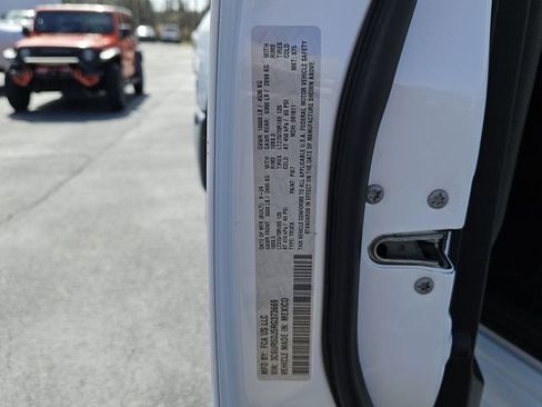 Used 2024 RAM 2500 Big Horn image 14