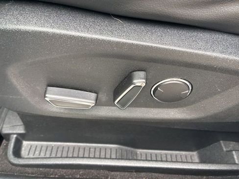 Used 2019 Ford Edge Titanium image 10