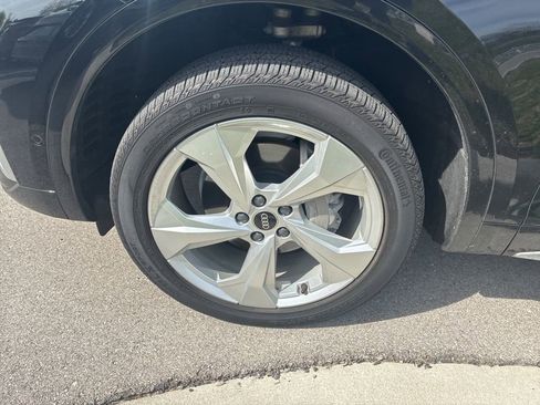 Used 2024 Audi Q5 2.0T Prestige image 22