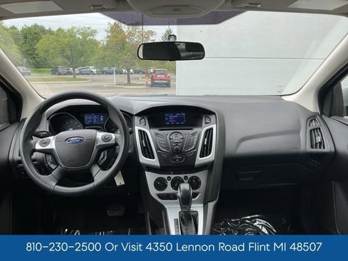 Used 2013 Ford Focus SE FWD image 2