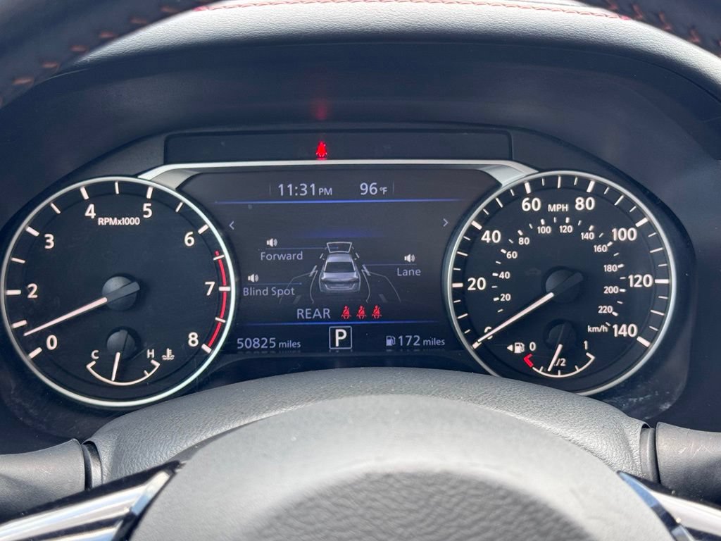 Used 2024 Nissan Altima 2.5 SR FWD image 12