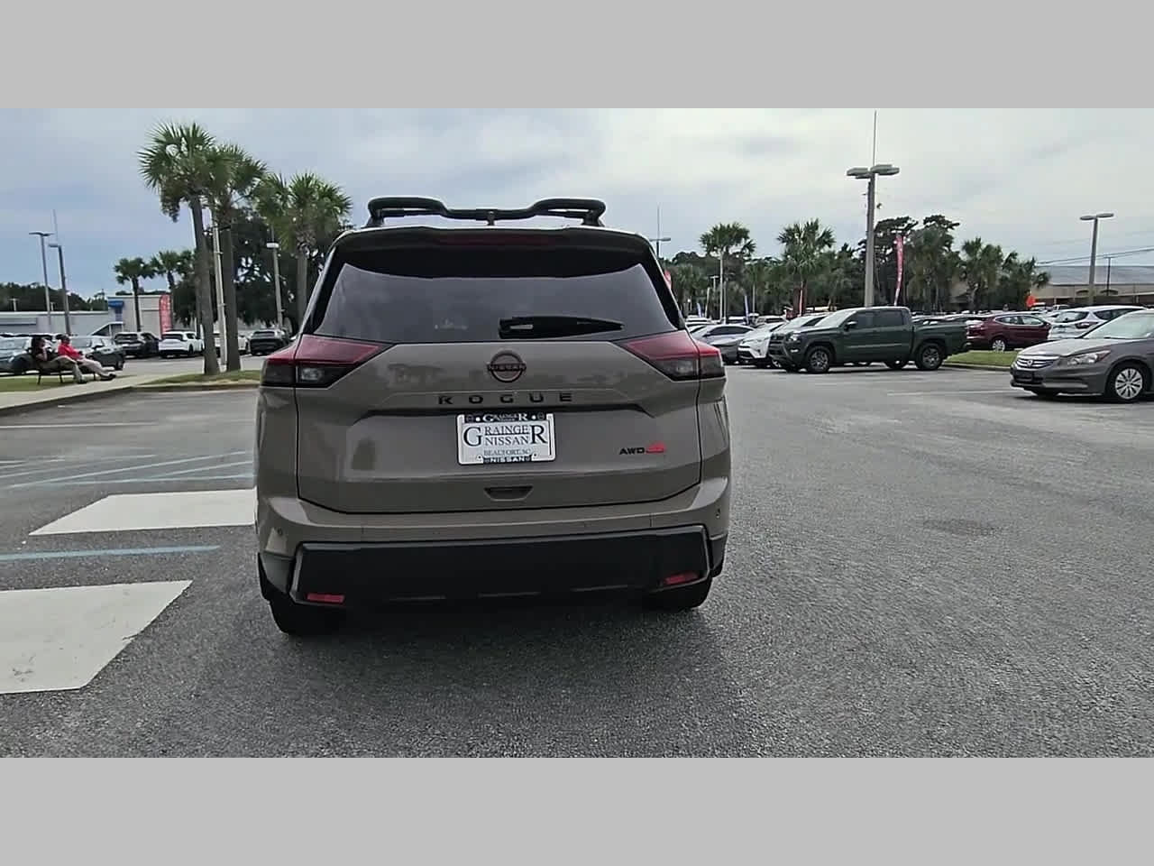 Used 2025 Nissan Rogue SV w/ Rock Creek Premium Package AWD/4WD image 32