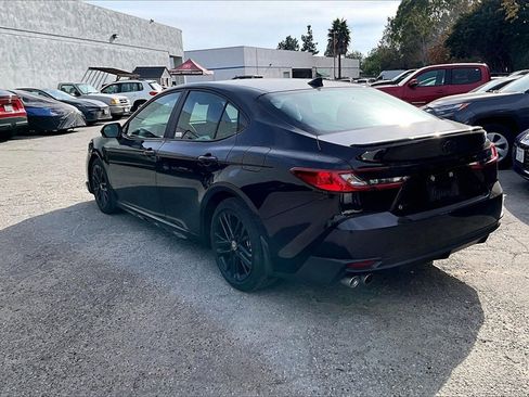 Certified 2025 Toyota Camry SE image 6