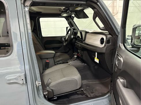 New 2026 Jeep Wrangler Willys AWD/4WD image 29