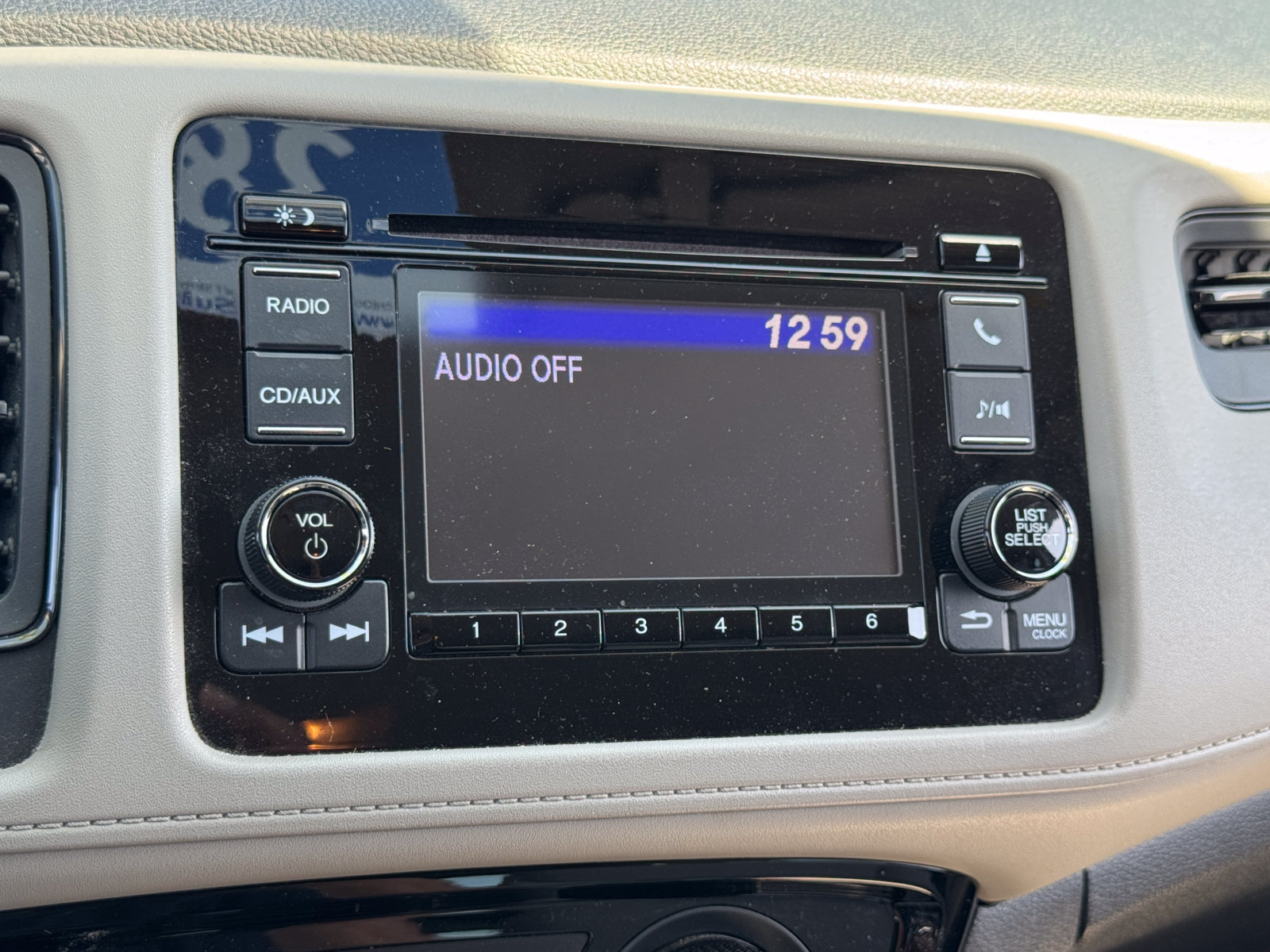 Used 2016 Honda HR-V LX image 4