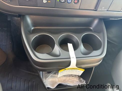 New 2025 Chevrolet Express 2500 Work Van w/ Driver Convenience Package image 19