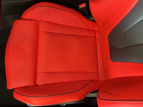 Used 2026 BMW M5 w/ Executive Package image 23