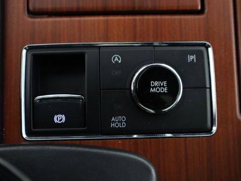 Used 2023 Lincoln Navigator L Reserve AWD/4WD image 17