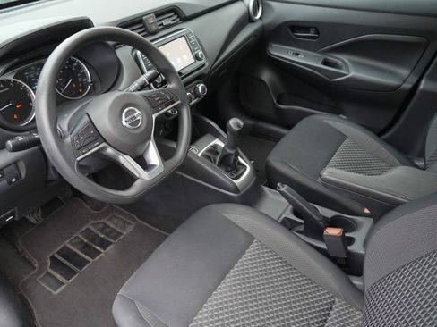 Used 2020 Nissan Versa S FWD image 9
