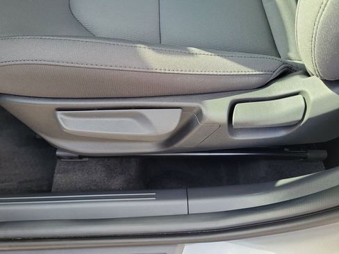 New 2026 Kia Niro LX FWD image 23
