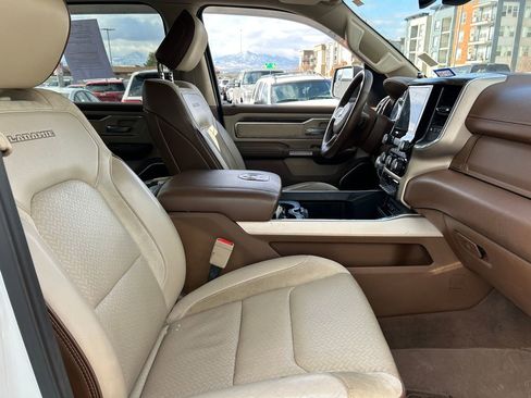 Used 2019 RAM 1500 Laramie image 33