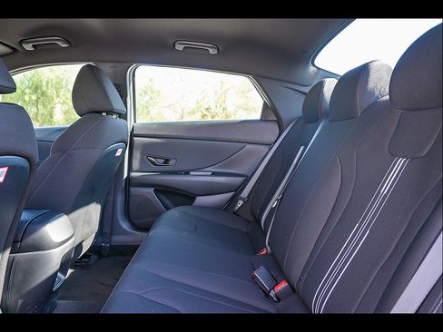 New 2026 Hyundai Elantra SEL FWD image 20