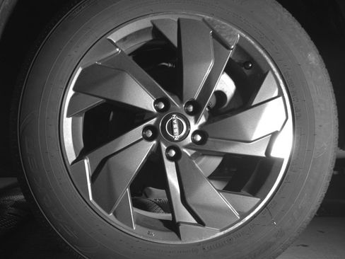 Used 2025 Nissan Rogue SV image 14