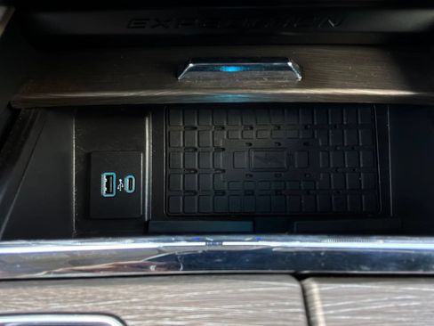 Used 2024 Ford Expedition Limited RWD image 33