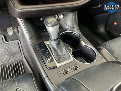 Used 2016 Toyota Highlander Limited image 35