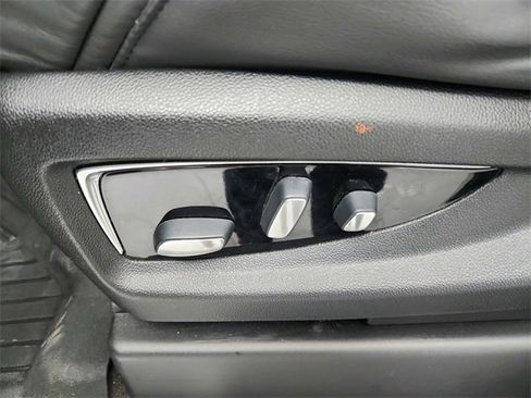 Used 2020 Cadillac Escalade Luxury image 20